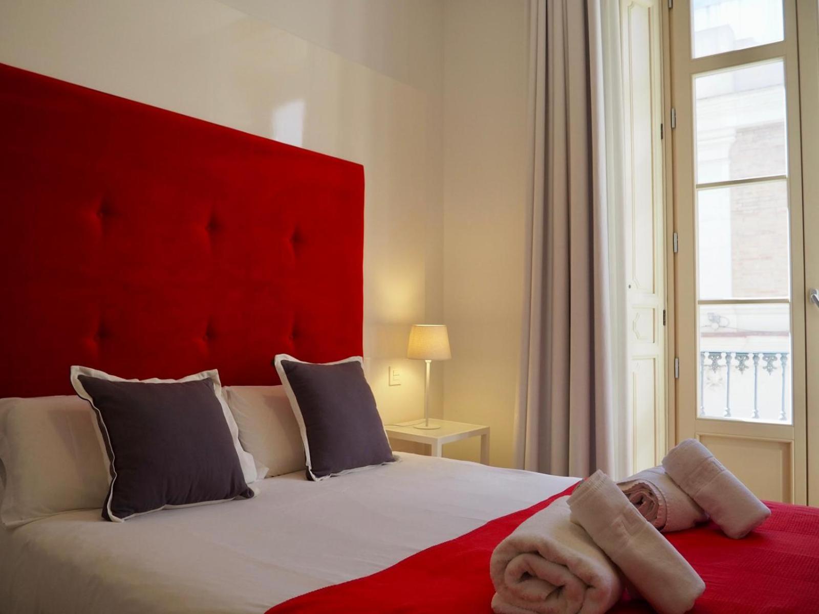 Hello Malaga Echegaray Premium Apartment Luaran gambar